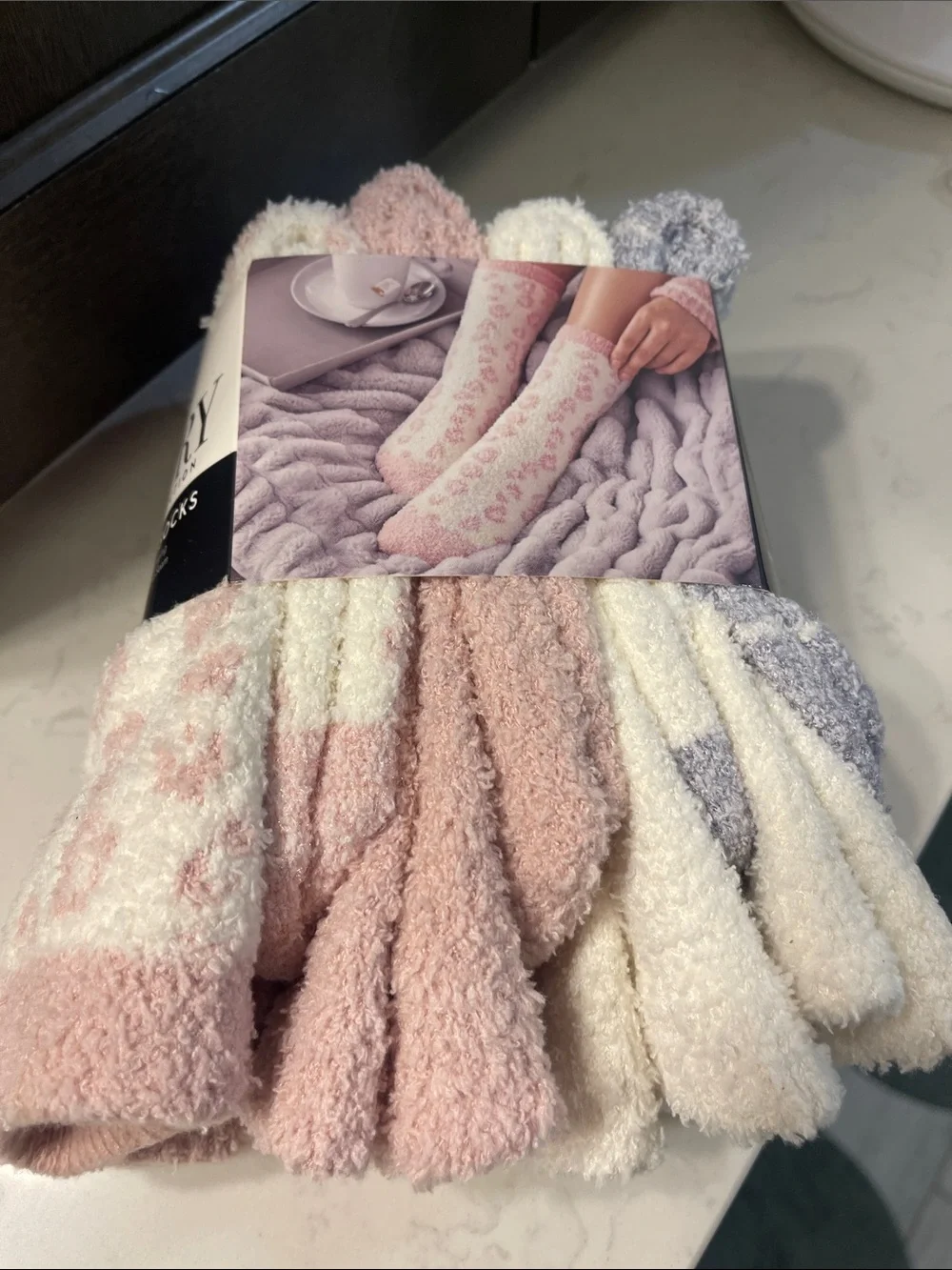 Members Mark 4-Pack Cozy Socks-new